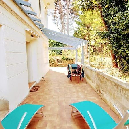 Maison de charme à 200 bord de mer, terrasse, jardin- Lesclesdenicole Le Pradet Exterior foto